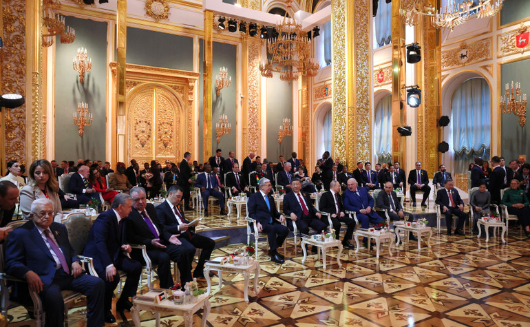 Tổng thống Putin và các vị khách mời tại buổi hòa nhạc. (Ảnh: Kremlin.ru)