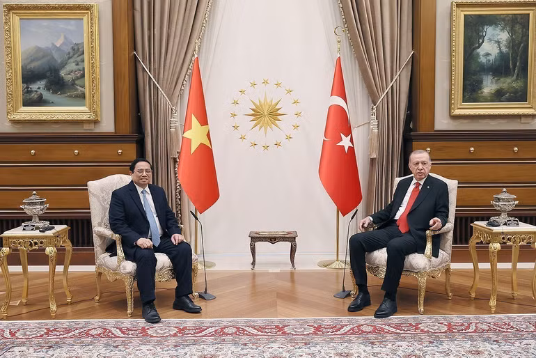 Thủ tướng Phạm Minh Chính hội kiến Tổng thống Thổ Nhĩ Kỳ Recep Tayyip Erdogan. Ảnh: TTXVN Thủ tướng Phạm Minh Chính hội kiến Tổng thống Thổ Nhĩ Kỳ Recep Tayyip Erdogan. Ảnh: TTXVN