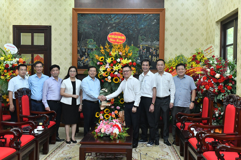 Đồng chí Lê Quốc Minh và đồng chí Lại Xuân Môn. (Ảnh: Đăng Khoa)