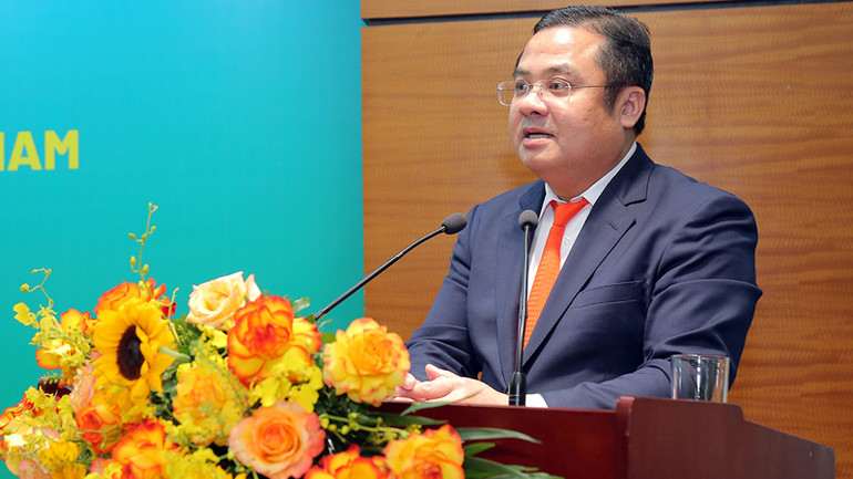 Chủ tịch Hội đồng thành viên Vinachem Phùng Quang Hiệp phát biểu tại buổi lễ.