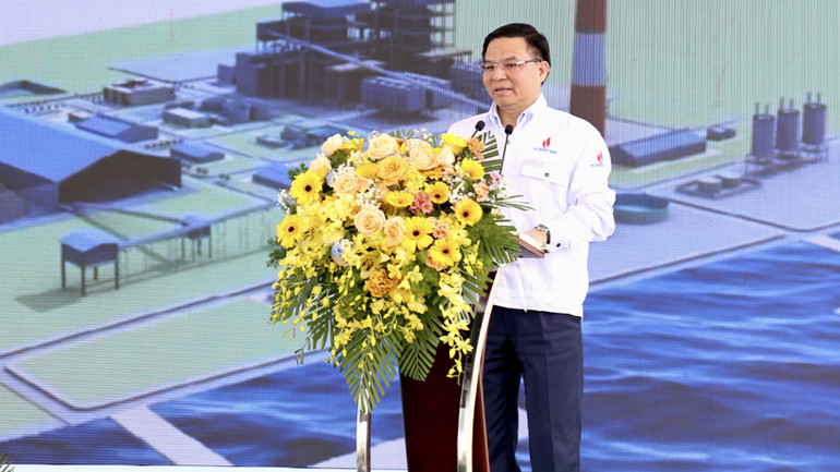 Chủ tịch Hội đồng thành viên Petrovietnam Lê Mạnh Hùng phát biểu tại buổi lễ.