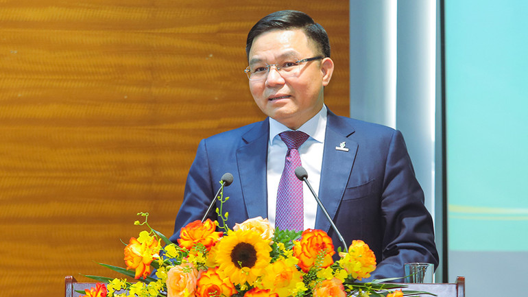 Chủ tịch Hội đồng thành viên Petrovietnam Lê Mạnh Hùng phát biểu tại buổi lễ.