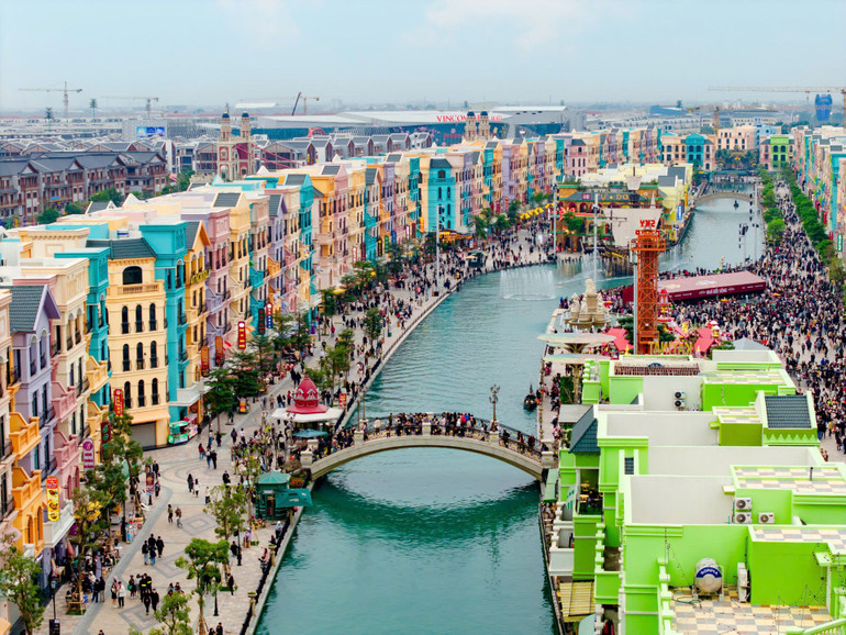 Các khu đô thị Vinhomes đang trở thành điểm đến của nhiều sự kiện văn hóa-giải trí quốc tế thu hút đông đảo du khách.