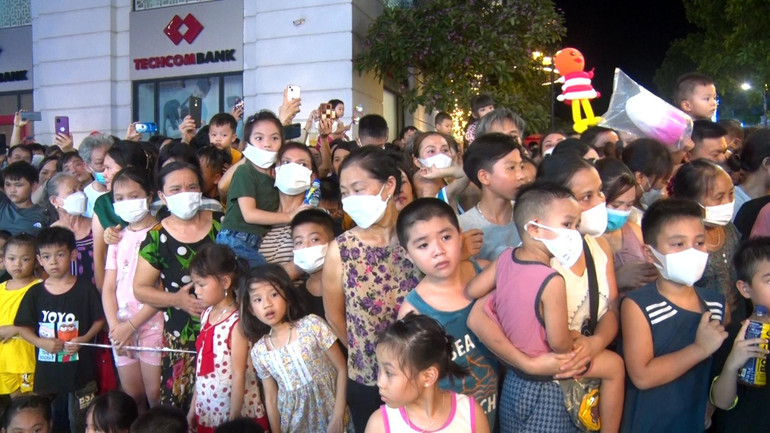 Lần đầu tiên diễn ra Lễ hội Carnaval đường phố tại Hà Nam ảnh 2 Lần đầu tiên diễn ra Lễ hội Carnaval đường phố tại Hà Nam ảnh 2