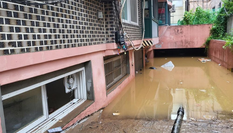 Ngôi nhà tại Sillim-dong, Gwanak-gu, nơi có 3 người tử vong được phát hiện. (Ảnh: Yonhap)