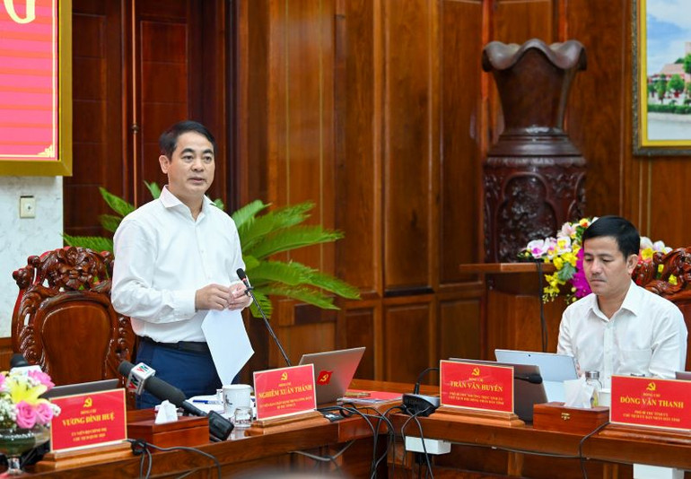 Bí thư Tỉnh ủy Hậu Giang Nghiêm Xuân Thành phát biểu ý kiến tại buổi làm việc.