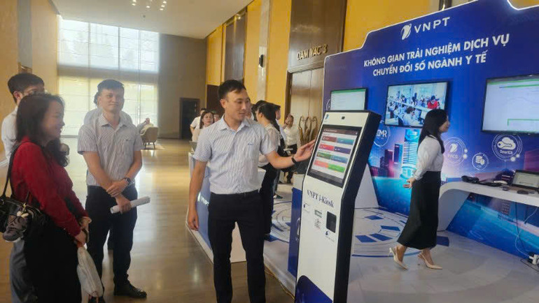 Trải nghiệm thiết bị y tế kết nối internet.