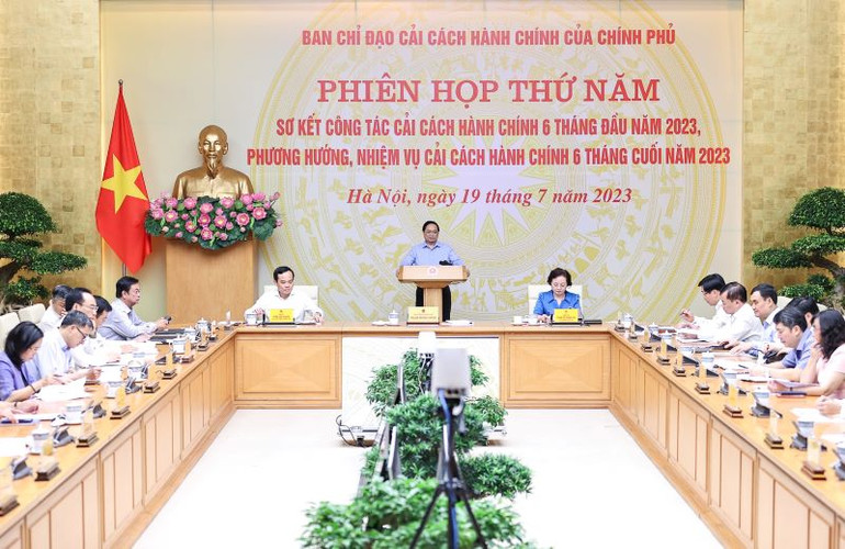Thủ tướng Phạm Minh Chính chủ trì phiên họp.