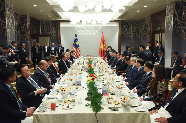 Cuộc ăn sáng làm việc giữa Thủ tướng Chính phủ Phạm Minh Chính và Thủ tướng Malaysia Anwar Ibrahim. (Ảnh: TRẦN HẢI)