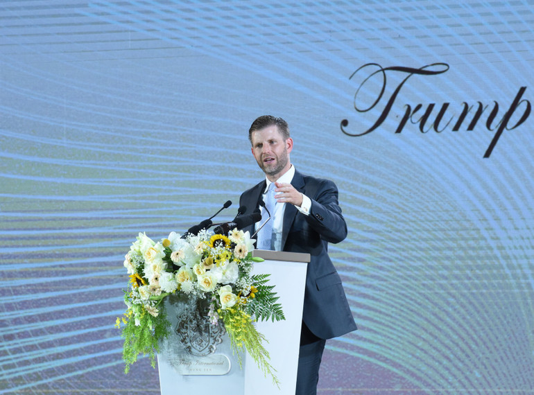 Ông Eric Trump, Phó Chủ tịch Tập đoàn The Trump Organization phát biểu ý kiến tại lễ khởi công (Ảnh: TRẦN HẢI).