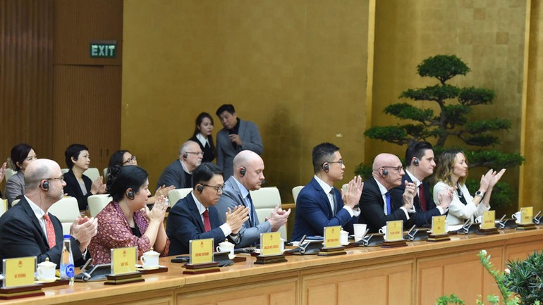 Đại diện lãnh đạo các tập đoàn, doanh nghiệp hàng đầu của Hoa Kỳ tham dự tọa đàm. (Ảnh: TRẦN HẢI)