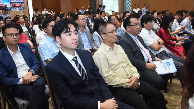 Các đại biểu doanh nghiệp tham dự Lễ khai trương. (Ảnh: TRẦN HẢI) Các đại biểu doanh nghiệp tham dự Lễ khai trương. (Ảnh: TRẦN HẢI)