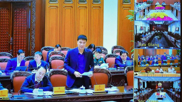 Cuộc họp được truyền trực tuyến tới 4 tỉnh, thành phố vùng Đồng bằng sông Cửu Long. (Ảnh: TRẦN HẢI)