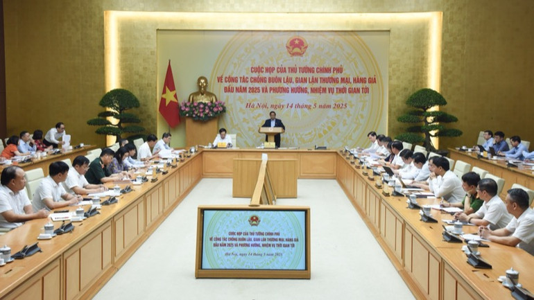 Các đại biểu tham dự cuộc họp. (Ảnh: TRẦN HẢI)