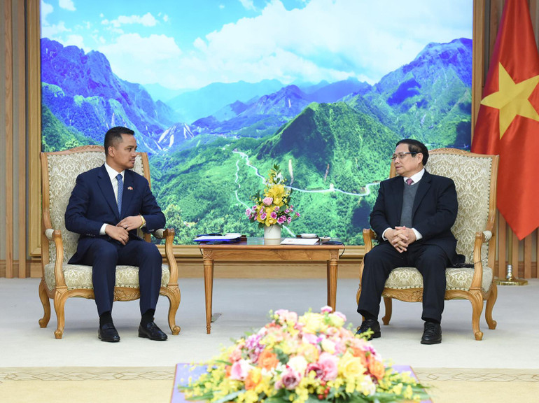 Thủ tướng Phạm Minh Chính tiếp Phó Thủ tướng, Bộ trưởng Nội vụ Campuchia Sar Sokha. (Ảnh:TRẦN HẢI)