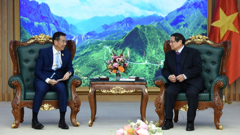 Thủ tướng Phạm Minh Chính tiếp Bộ trưởng Ngoại giao Thái Lan Maris Sangiampongsaz. (Ảnh: TRẦN HẢI)