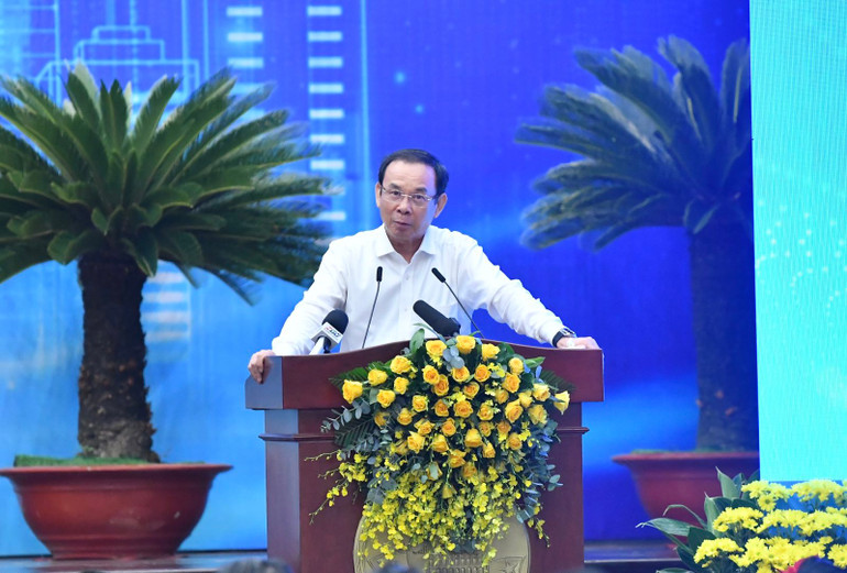 Bí thư Thành ủy Thành phố Hồ Chí Minh Nguyễn Văn Nên phát biểu ý kiến tại Hội nghị (Ảnh: THANH GIANG). Bí thư Thành ủy Thành phố Hồ Chí Minh Nguyễn Văn Nên phát biểu ý kiến tại Hội nghị (Ảnh: THANH GIANG).