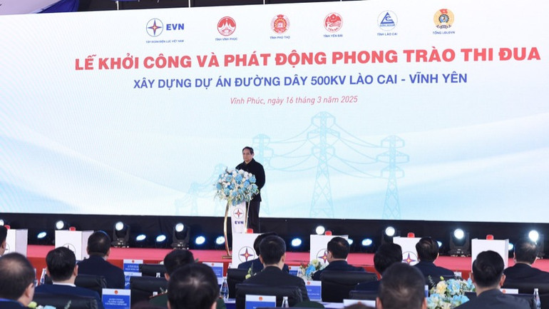 Quang cảnh buổi lễ. (Ảnh: TRẦN HẢI) Quang cảnh buổi lễ. (Ảnh: TRẦN HẢI)