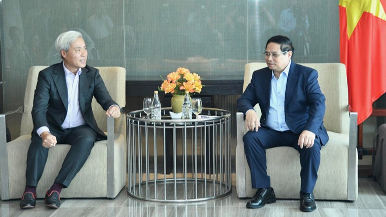 Thủ tướng Phạm Minh Chính tiếp đại diện lãnh đạo Công ty TNHH Hồ Tràm. (Ảnh: THANH GIANG)