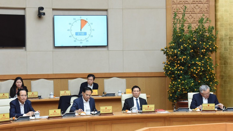 Các thành viên Chính phủ tham dự cuộc họp. (Ảnh: TRẦN HẢI)