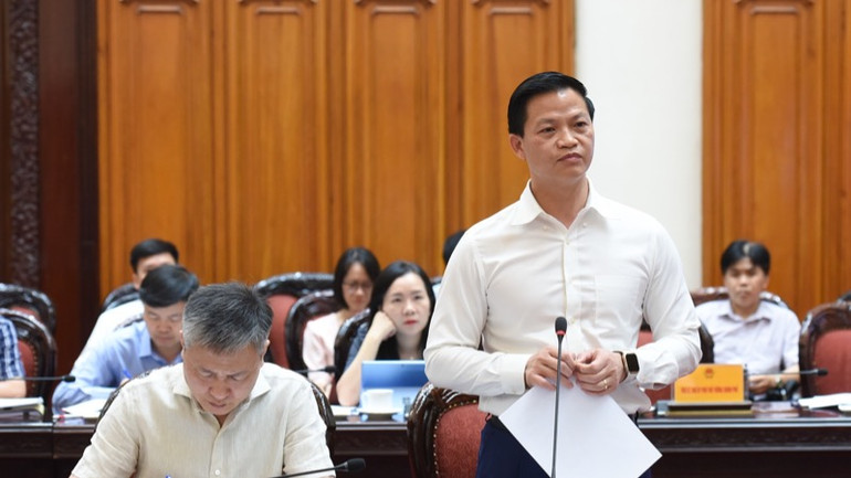 Đại diện lãnh đạo tỉnh Bắc Ninh phát biểu ý kiến tại cuộc họp (Ảnh: TRẦN HẢI). Đại diện lãnh đạo tỉnh Bắc Ninh phát biểu ý kiến tại cuộc họp (Ảnh: TRẦN HẢI).