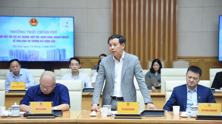 Đại diện các doanh nghiệp phát biểu ý kiến. (Ảnh: TRẦN HẢI) Đại diện các doanh nghiệp phát biểu ý kiến. (Ảnh: TRẦN HẢI)