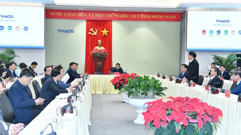 Quang cảnh buổi làm việc của Thủ tướng Phạm Minh Chính với Tập đoàn THACO. (Ảnh: THANH GIANG)