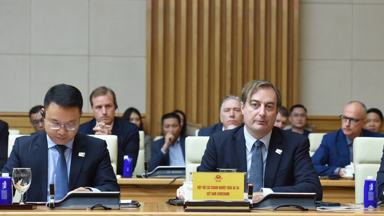 Chủ tịch Hiệp hội Doanh nghiệp châu Âu tại Việt Nam (EuroCham) Bruno Jaspaert phát biểu ý kiến tại Toạ đàm. (Ảnh: TRẦN HẢI)