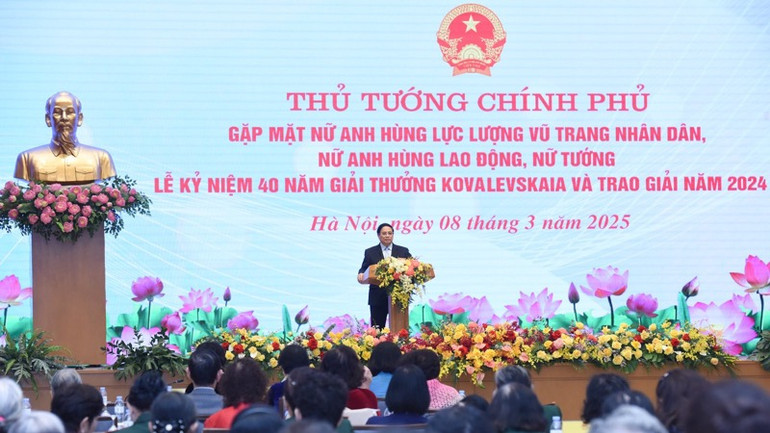 Quang cảnh buổi lễ. (Ảnh: TRẦN HẢI)