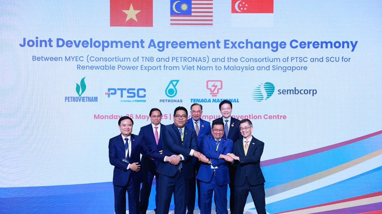 Các bên thể hiện tinh thần quyết tâm hợp tác. (Ảnh: Dương Giang/TTXVN)