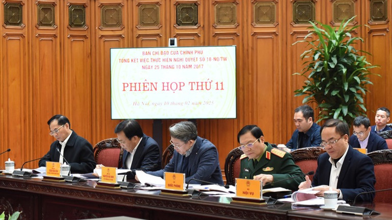 Các thành viên Ban Chỉ đạo tham dự phiên họp. (Ảnh: TRẦN HẢI)