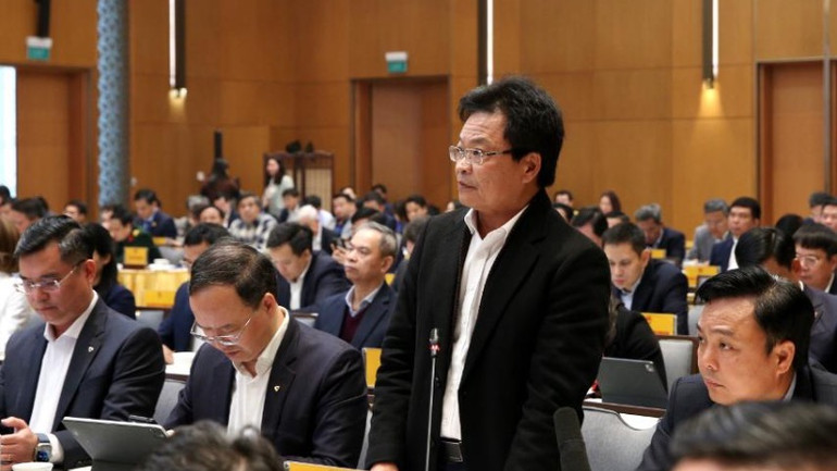 Chủ tịch Hội đồng thành viên Tổng Công ty Đường sắt Việt Nam Đặng Sỹ Mạnh phát biểu ý kiến tại Hội nghị. (Ảnh: ĐÌNH HẢI/VGP)