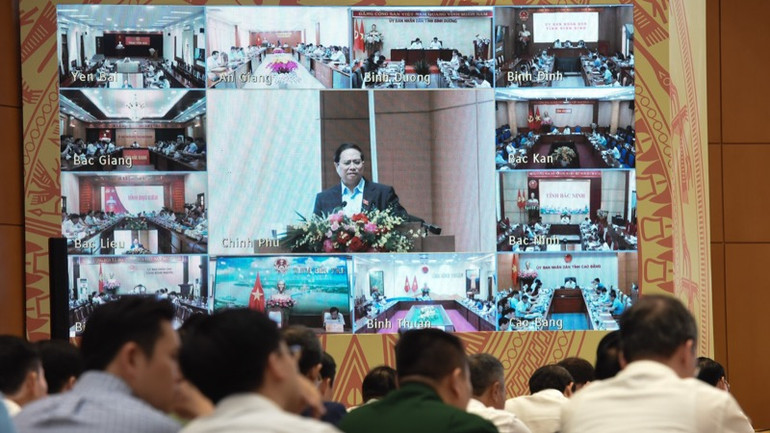 Hội nghị được truyền trực tuyến tới điểm cầu Ủy ban nhân dân các tỉnh, thành phố trực thuộc Trung ương (Ảnh: TRẦN HẢI).