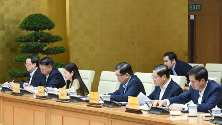 Lãnh đạo các bộ, ngành, đại biểu tham dự phiên họp. (Ảnh: TRẦN HẢI)