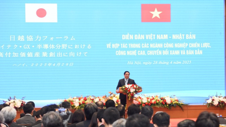 Quang cảnh Diễn đàn. (Ảnh: TRẦN HẢI) Quang cảnh Diễn đàn. (Ảnh: TRẦN HẢI)