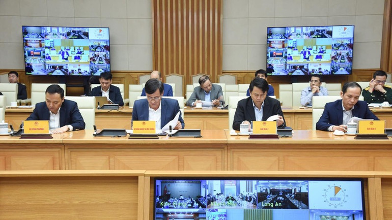 Lãnh đạo các bộ, ngành tham dự cuộc họp. (Ảnh: TRẦN HẢI)