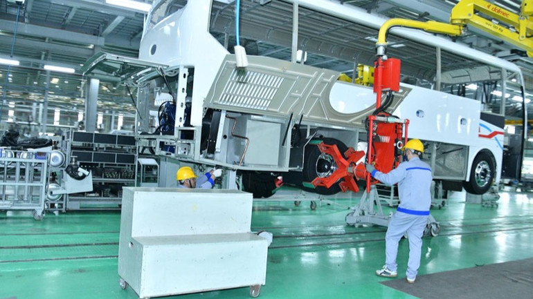 Dây chuyền thiết bị sản xuất xe Bus của Tập đoàn THACO. (Ảnh: THANH GIANG)