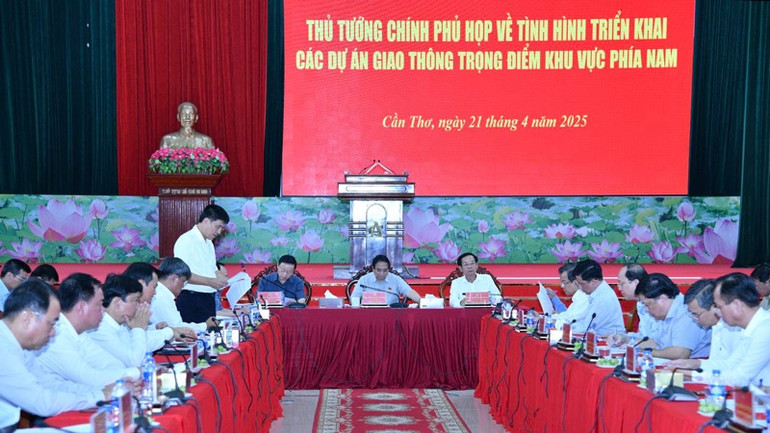 Quang cảnh cuộc họp. (Ảnh: THANH GIANG) Quang cảnh cuộc họp. (Ảnh: THANH GIANG)