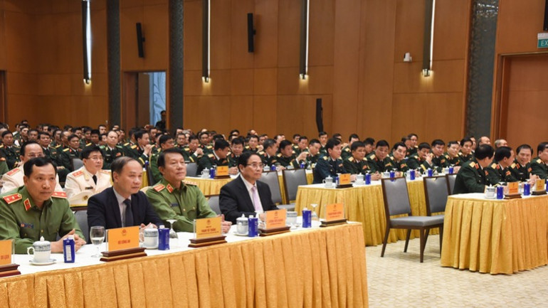 Thủ tướng Phạm Minh Chính và các đại biểu tham dự lễ tuyên dương. (Ảnh: TRẦN HẢI)