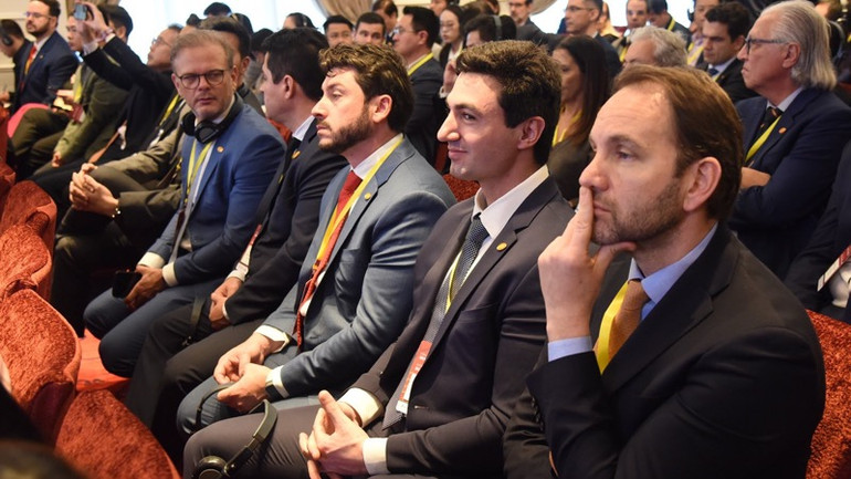 Đại diện lãnh đạo các tập đoàn, doanh nghiệp Brazil tham dự Diễn đàn. (Ảnh: TRẦN HẢI)