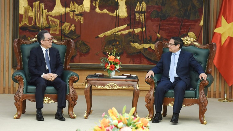 Thủ tướng Chính phủ Phạm Minh Chính tiếp Bộ trưởng Ngoại giao Hàn Quốc. (Ảnh: TRẦN HẢI)