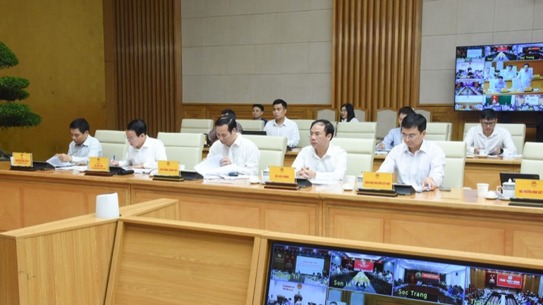 Các đại biểu tham dự phiên họp. (Ảnh TRẦN HẢI).