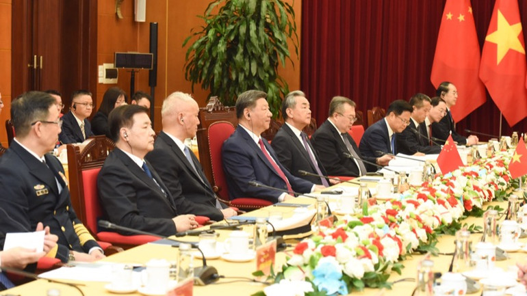 Tổng Bí thư, Chủ tịch Trung Quốc Tập Cận Bình và các đồng chí lãnh đạo Đảng, Nhà nước Trung Quốc. (Ảnh: TRẦN HẢI) Tổng Bí thư, Chủ tịch Trung Quốc Tập Cận Bình và các đồng chí lãnh đạo Đảng, Nhà nước Trung Quốc. (Ảnh: TRẦN HẢI)