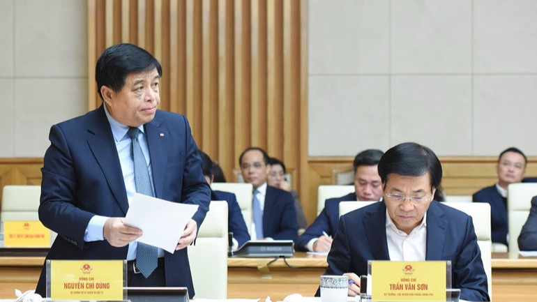 Bộ trưởng Kế hoạch và Đầu tư Nguyễn Chí Dũng phát biểu ý kiến tại Hội nghị. (Ảnh: TRẦN HẢI)