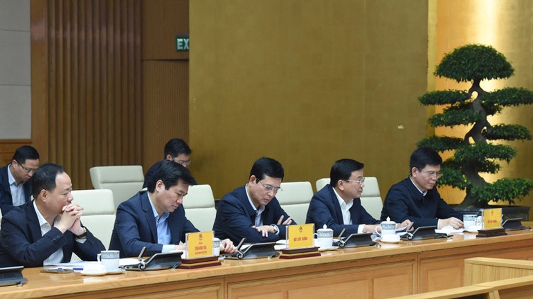 Đại diện lãnh đạo các bộ, ngành Trung ương tham dự Phiên họp. (Ảnh: TRẦN HẢI)