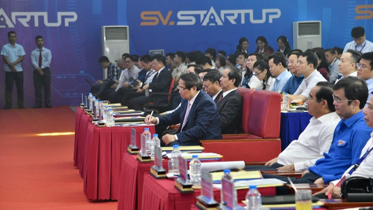 Thủ tướng Phạm Minh Chính và các đại biểu tham dự Ngày hội Khởi nghiệp Quốc gia của học sinh, sinh viên lần thứ VII (Ảnh: THANH GIANG).