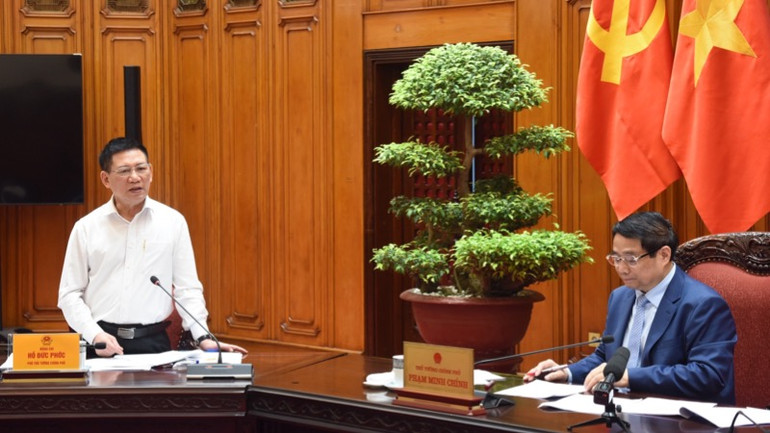 Phó Thủ tướng Hồ Đức Phớc phát biểu ý kiến tại phiên họp. (Ảnh: TRẦN HẢI)