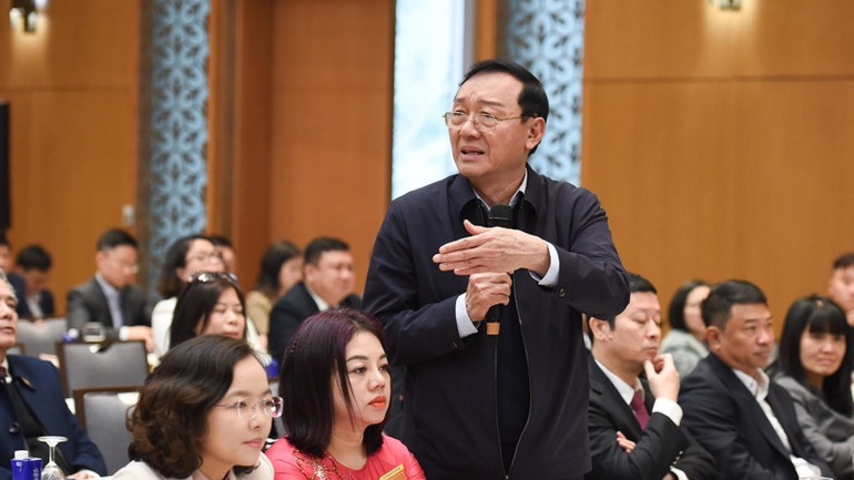 Ông Phan Đăng Tuất, Chủ tịch Hiệp hội Công nghiệp hỗ trợ Việt Nam (VASI) phát biểu ý kiến tại Hội nghị. (Ảnh: TRẦN HẢI)