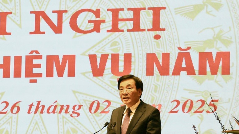 Bộ trưởng, Chủ nhiệm Văn phòng Chính phủ Trần Văn Sơn phát biểu ý kiến chỉ đạo Hội nghị. (Ảnh: VGP)