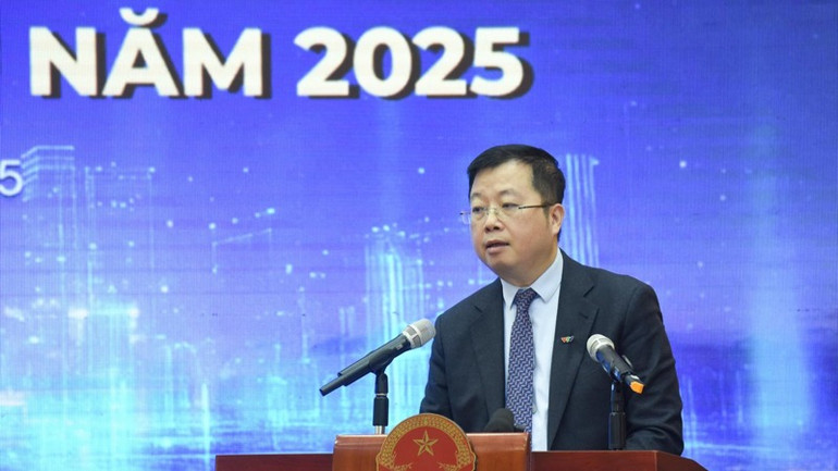 Tổng Giám đốc Đài Truyền hình Việt Nam Nguyễn Thanh Lâm phát biểu ý kiến tại Hội nghị. (Ảnh: TRẦN HẢI) Tổng Giám đốc Đài Truyền hình Việt Nam Nguyễn Thanh Lâm phát biểu ý kiến tại Hội nghị. (Ảnh: TRẦN HẢI)